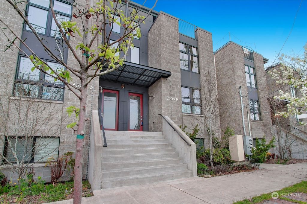 Photo of 6509 Ellis Avenue S #B, Seattle, WA 98108 (MLS # 2052092)