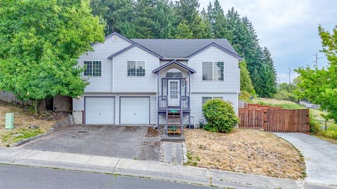 Photo of 13723 21st Avenue E, Tacoma, WA 98445 (MLS # 2573262)