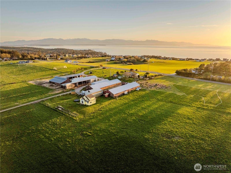 886 North West Beach Road