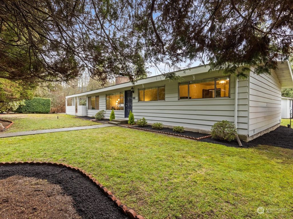 Photo of 255 NW Alder Court, Issaquah, WA 98027 (MLS # 2195083)
