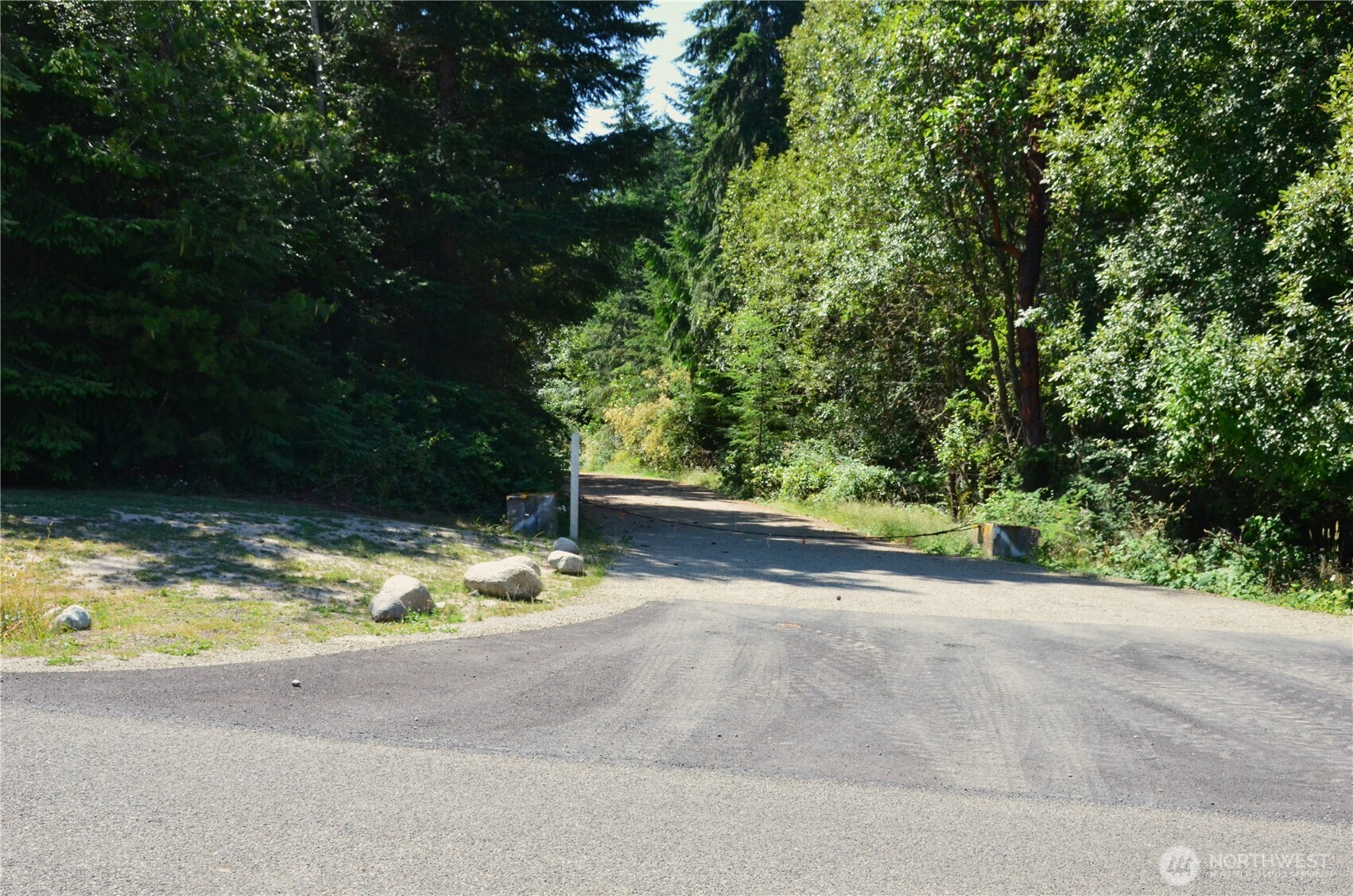 2 Parkridge Drive