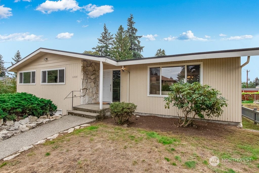 Photo of 11717 Luther Avenue S, Seattle, WA 98178 (MLS # 2297407)