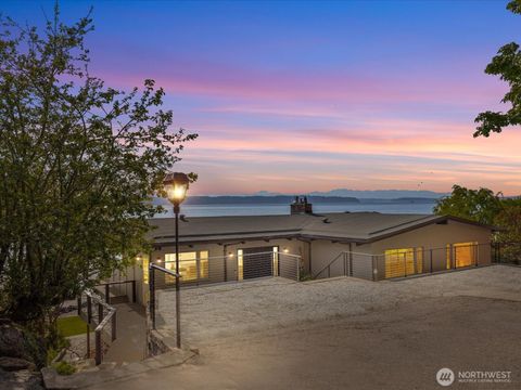 Photo of 2690 SW 151st Place, Burien, WA 98166 (MLS # 2368366)
