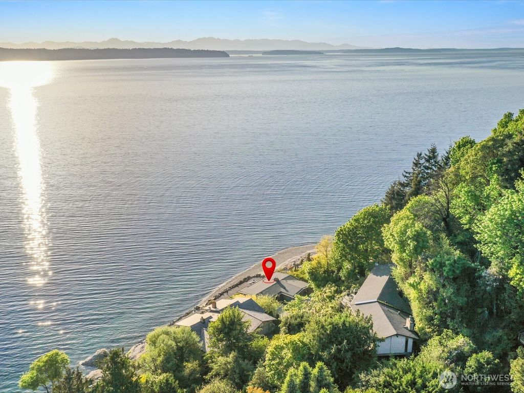 Photo of 2690 SW 151st Place, Burien, WA 98166 (MLS # 2368366)