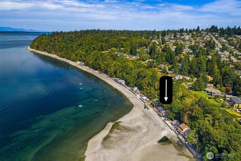 Photo of 212 S 219th Street, Normandy Park, WA 98198 (MLS # 2419551)