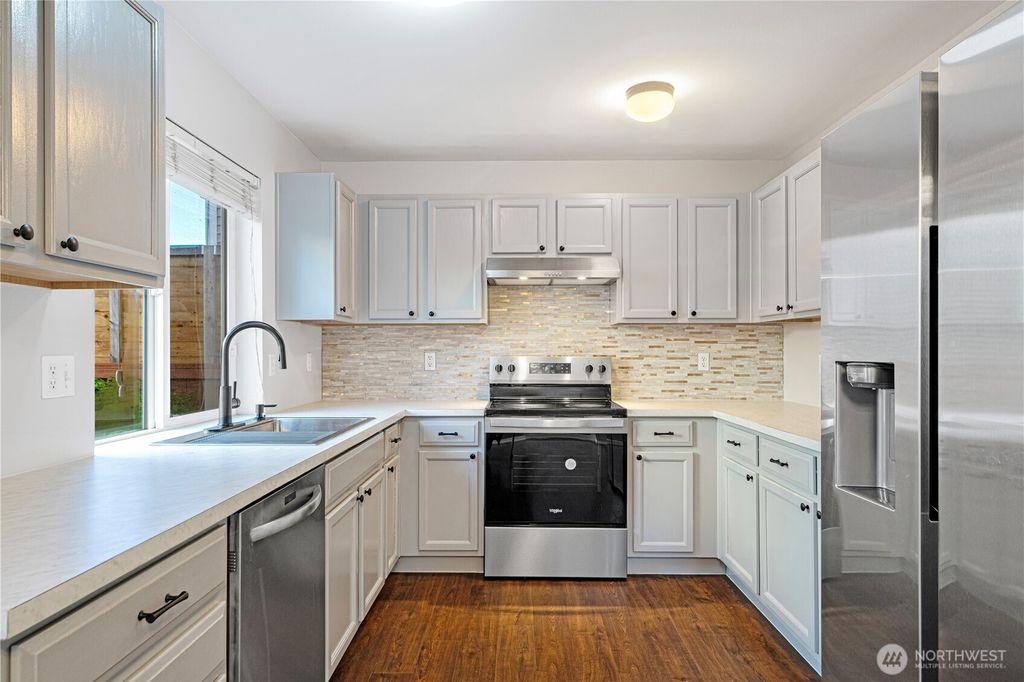 Photo of 2742 SE 4th Street, Renton, WA 98056 (MLS # 2463920)