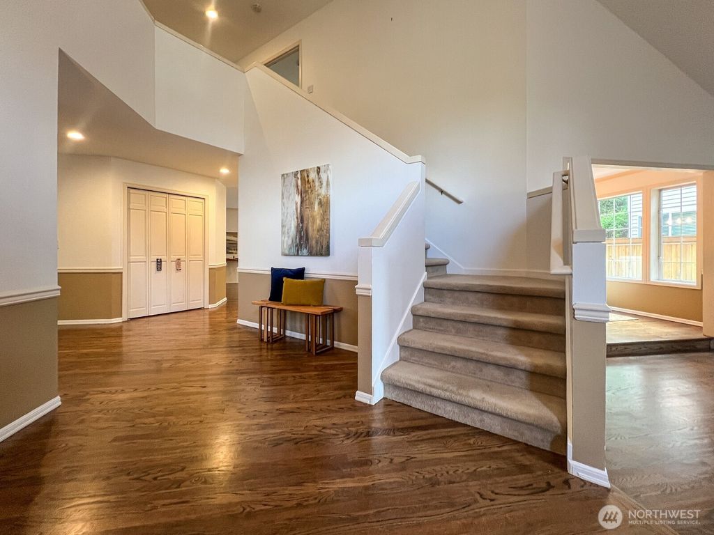 Photo of 21417 SE 35th Way, Sammamish, WA 98075 (MLS # 2367938)