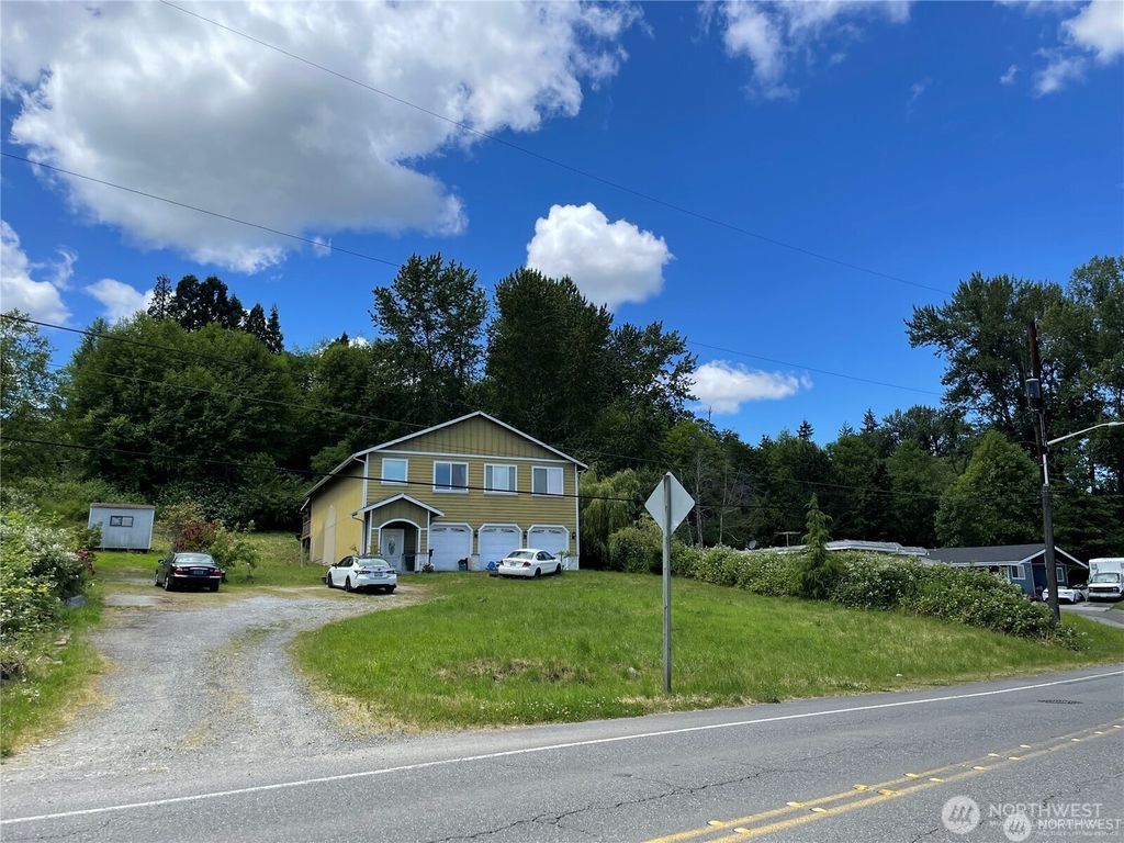 Photo of 14253 Macadam Road S, Tukwila, WA 98168 (MLS # 2505461)