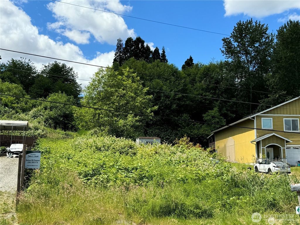 Photo of 14253 Macadam Road S, Tukwila, WA 98168 (MLS # 2505461)