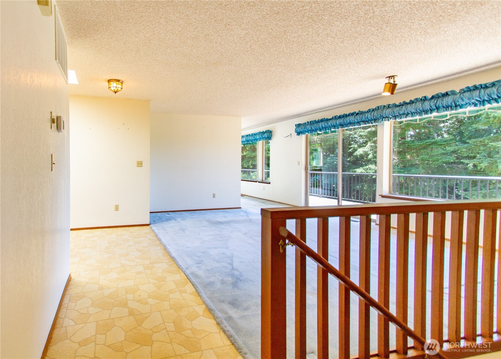 7137 NW Quiet View Lane