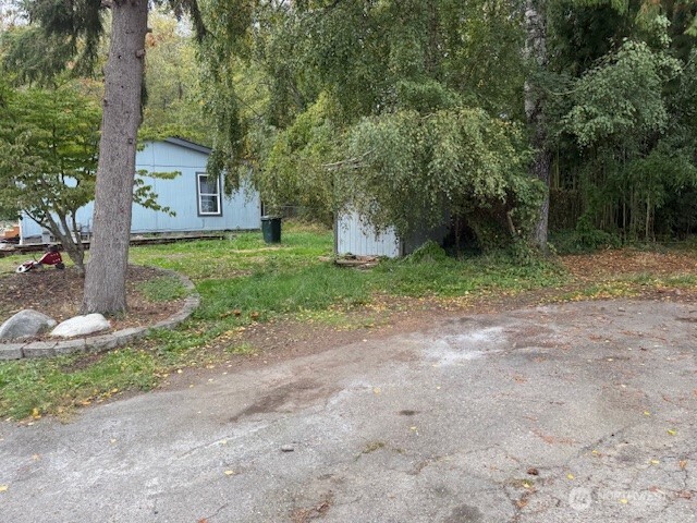 6305 Rest Place NE