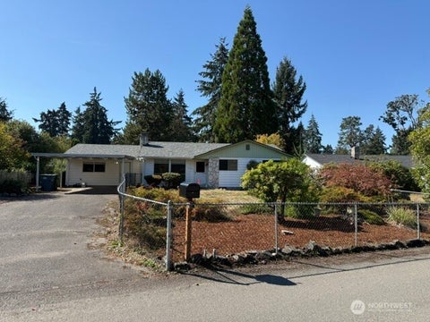 Photo of 16106 14th Avenue E, Tacoma, WA 98445 (MLS # 2583019)