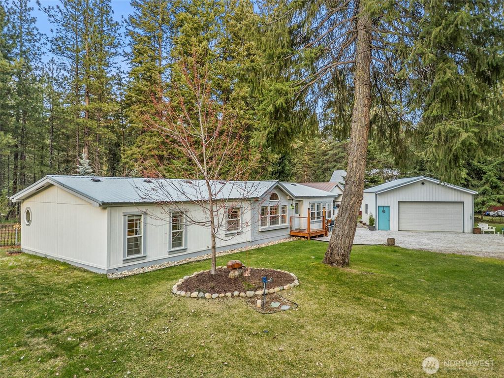 Photo of 24502 Saddle Street, Leavenworth, WA 98826 (MLS # 2513020)