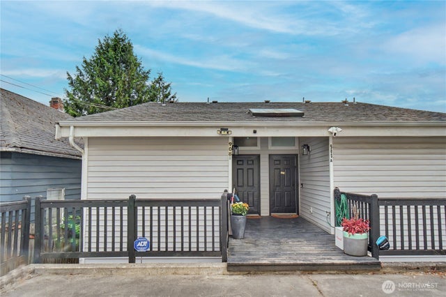 908 Hiawatha Place S B #B, Seattle