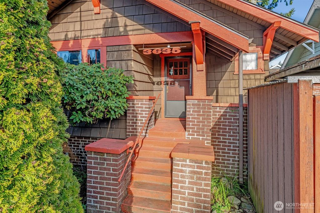 Photo of 3635 N Cheyenne Street, Tacoma, WA 98407 (MLS # 2499639)