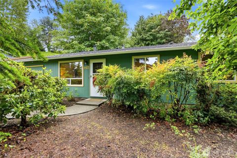 Photo of 8421 6th Ave SW AVE, Seattle, WA 98106 (MLS # 2531884)