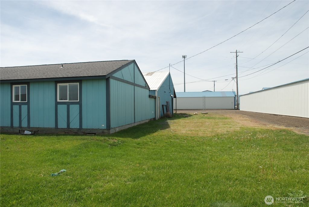 Photo of 1202 Monroe Street, Davenport, WA 99122 (MLS # 2524307)