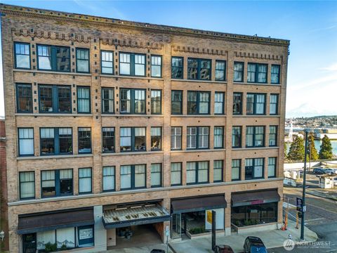 1120 Cliff Avenue 304 Tacoma WA 98402