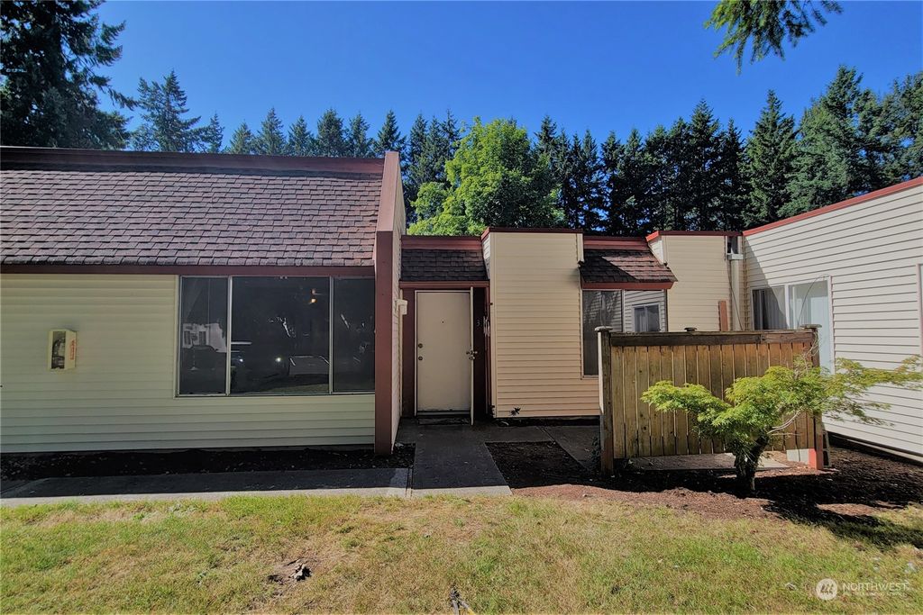 Photo of 14600 SE 176th Street #G3, Renton, WA 98058 (MLS # 2134032)