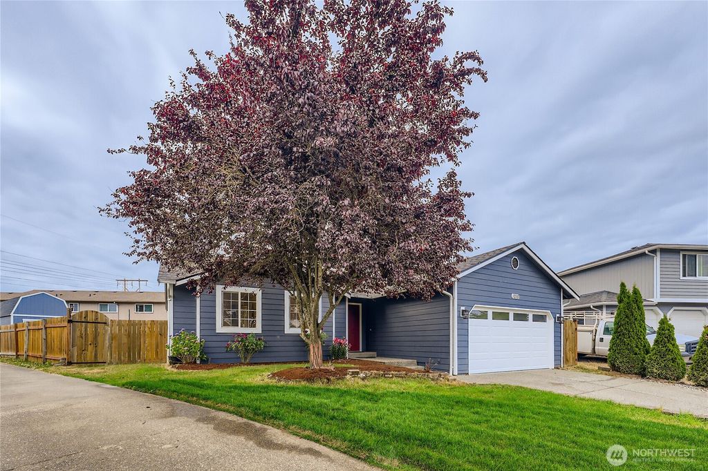 Photo of 1010 89th Drive NE, Lake Stevens, WA 98258 (MLS # 2399081)
