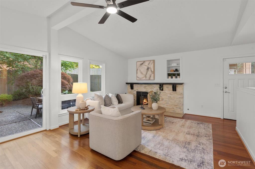 Photo of 1928 109th Avenue SE, Bellevue, WA 98004 (MLS # 2542664)