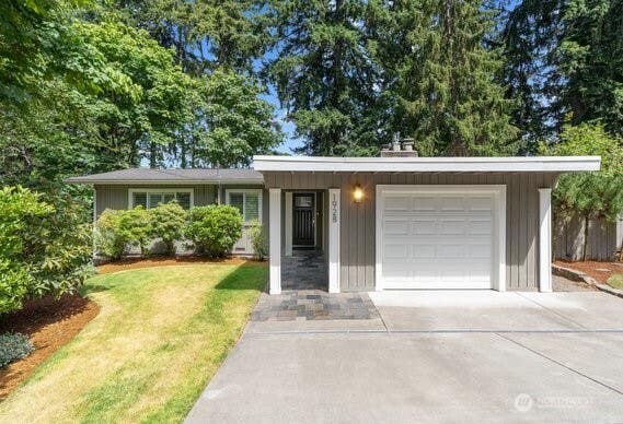 Photo of 1928 109th Avenue SE, Bellevue, WA 98004 (MLS # 2542664)