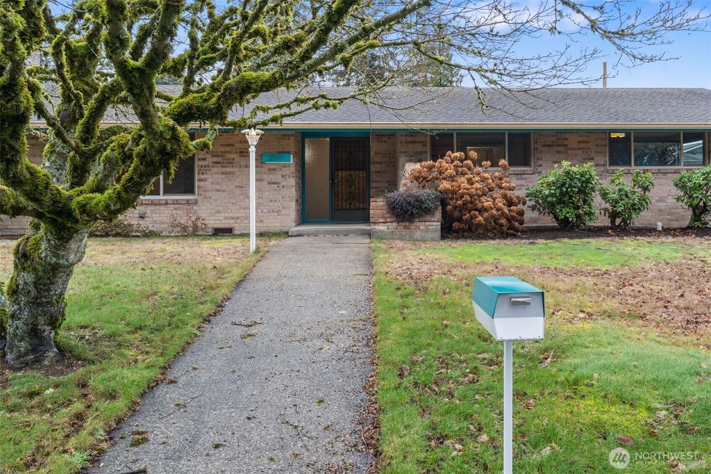 Photo of 3519 Central Street SE, Olympia, WA 98501 (MLS # 2463650)