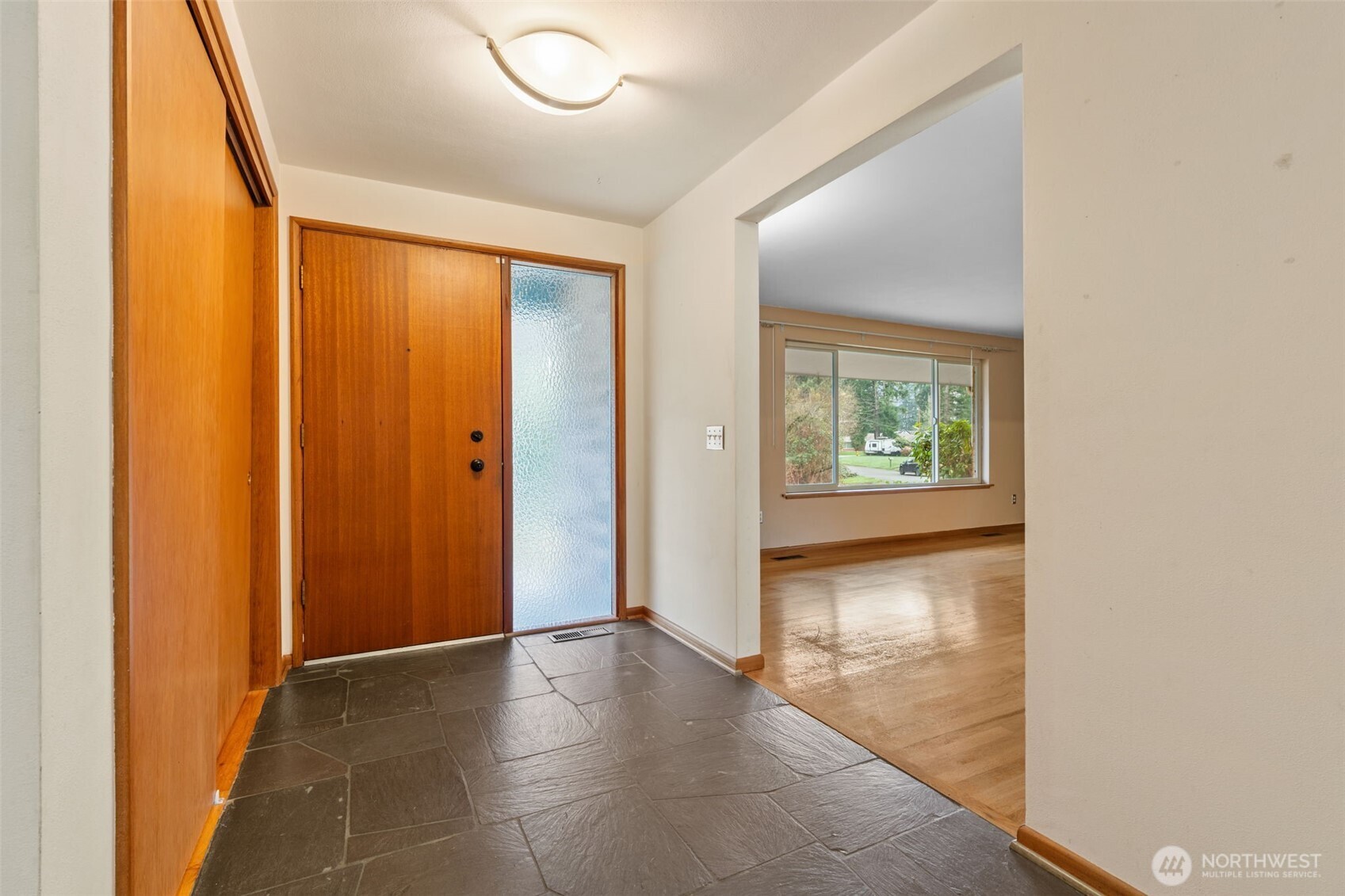 3519 Central Street SE