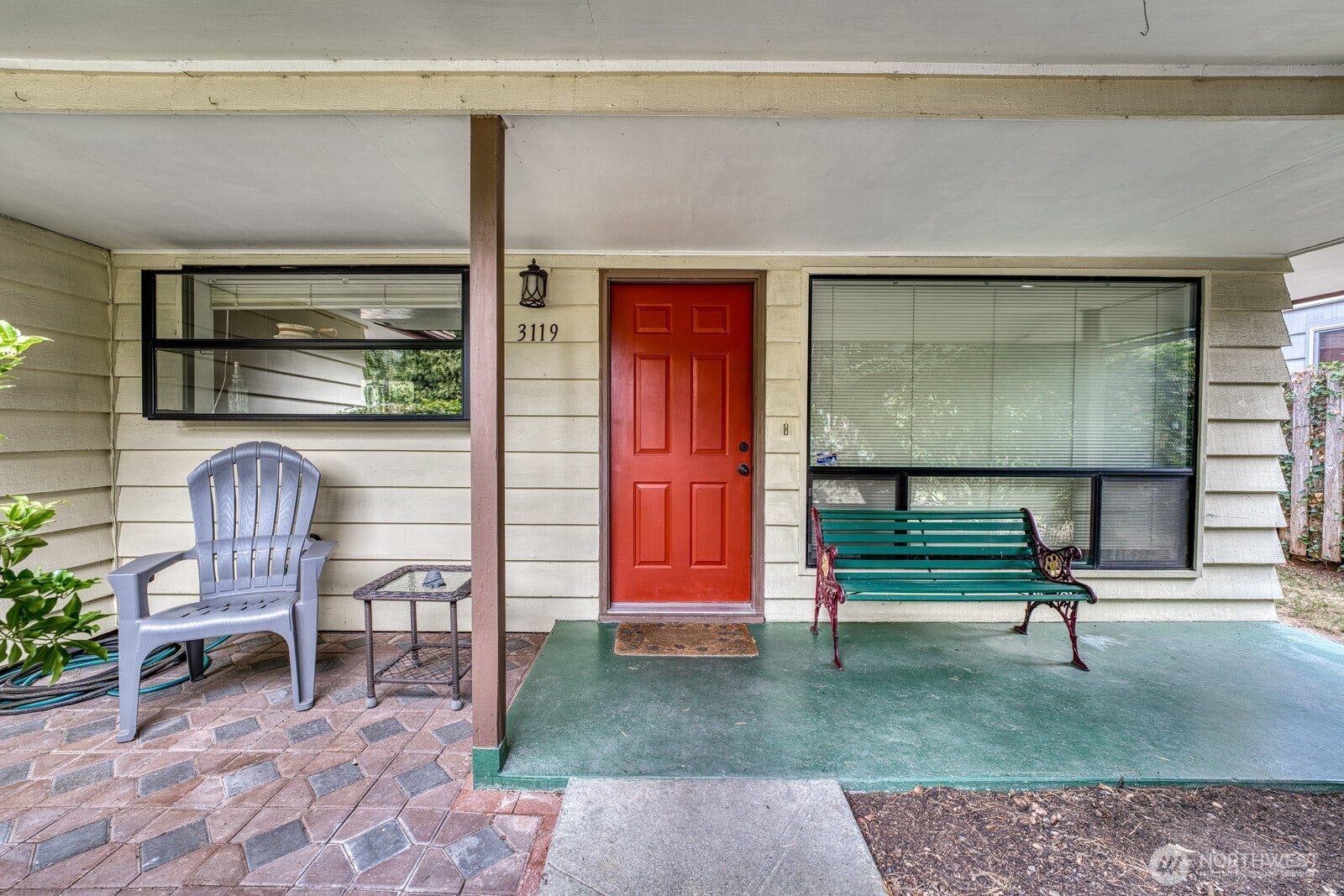 3119 Crystal Springs Road W