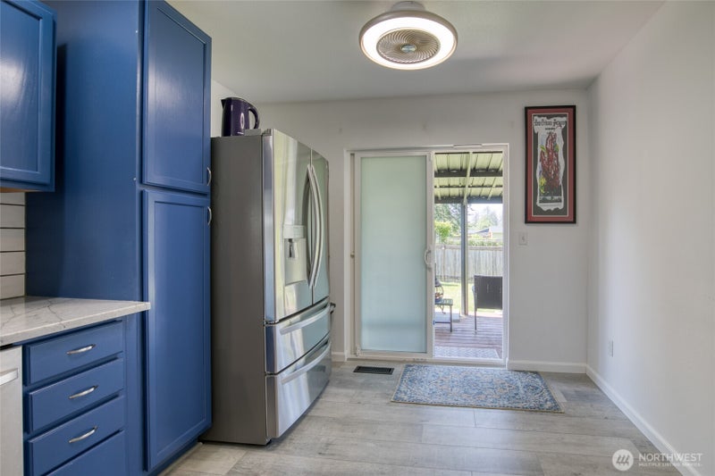 1205 S Evans