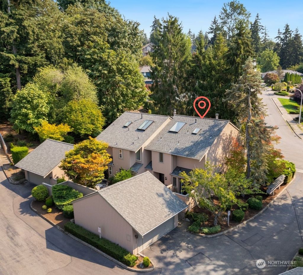 Photo of 2900 Kennewick Place NE, Renton, WA 98056 (MLS # 2294121)