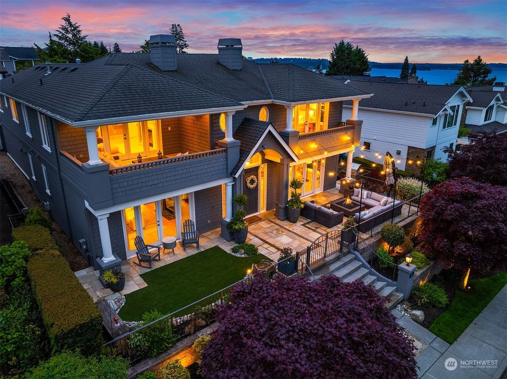 Photo of 1206 5th Street W, Kirkland, WA 98033 (MLS # 2234627)