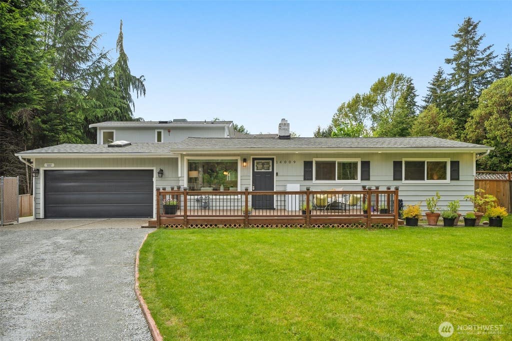 Photo of 14009 13th Avenue SW, Burien, WA 98166 (MLS # 2560827)