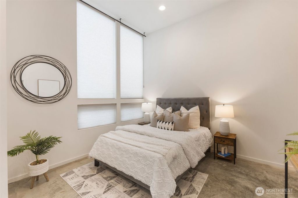 Photo of 7507 25th Avenue NE #B, Seattle, WA 98115 (MLS # 2338924)