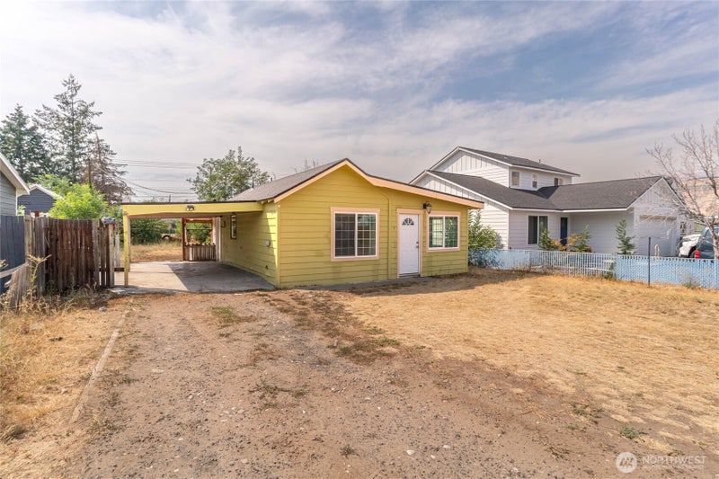 9 Freemont Avenue