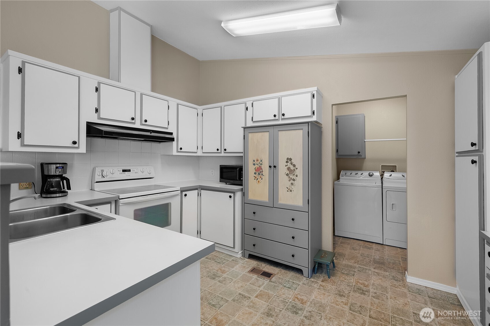 716 Dennis Street SE 45