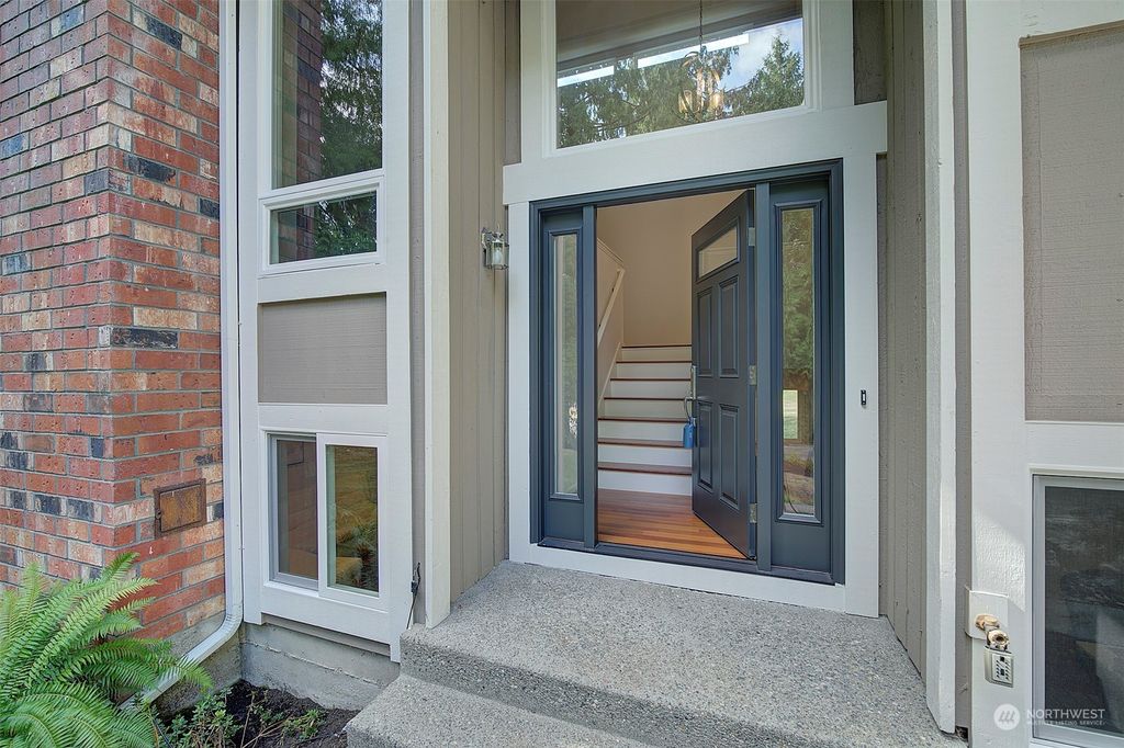 Photo of 2007 200th Avenue SE, Sammamish, WA 98075 (MLS # 2298126)