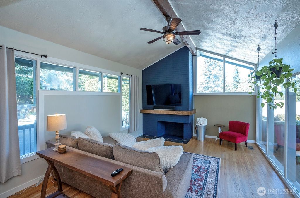 Photo of 1221 Huson Drive, Tacoma, WA 98405 (MLS # 2488766)