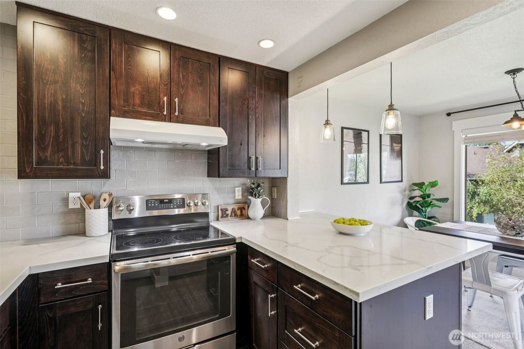 Photo of 4800 200th Street SW #E 301, Lynnwood, WA 98036 (MLS # 2424472)