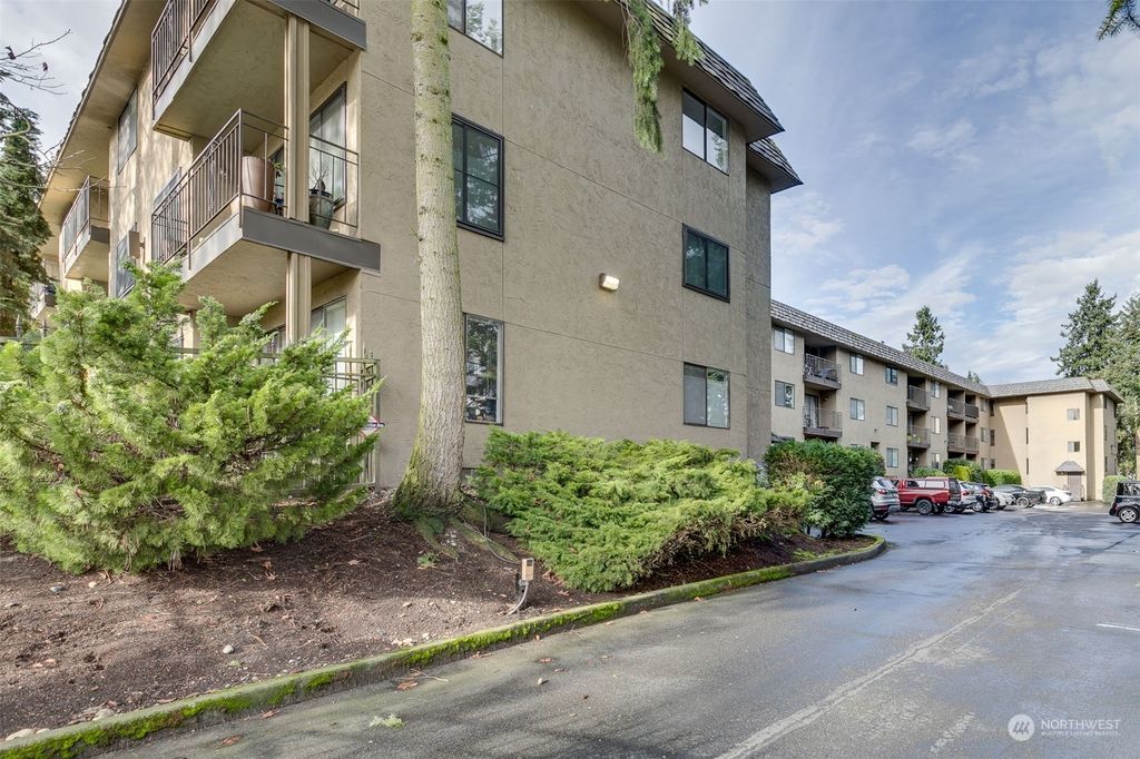 Photo of 750 N 143rd Street #207, Seattle, WA 98133 (MLS # 2194833)