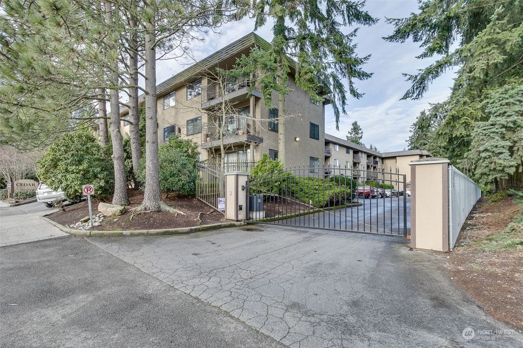Photo of 750 N 143rd Street #207, Seattle, WA 98133 (MLS # 2194833)