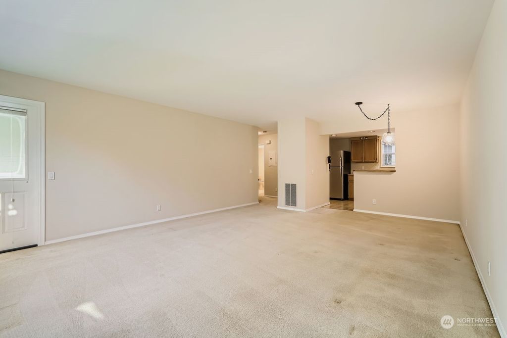 listing image 9361544053637633621