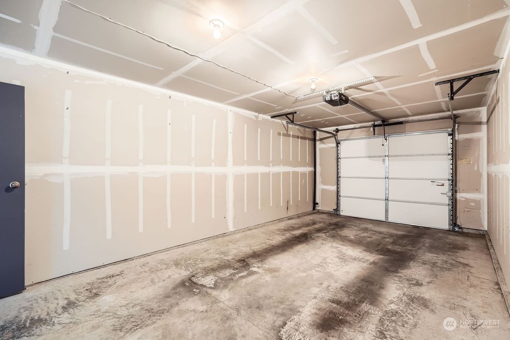 listing image 9360221081707639370