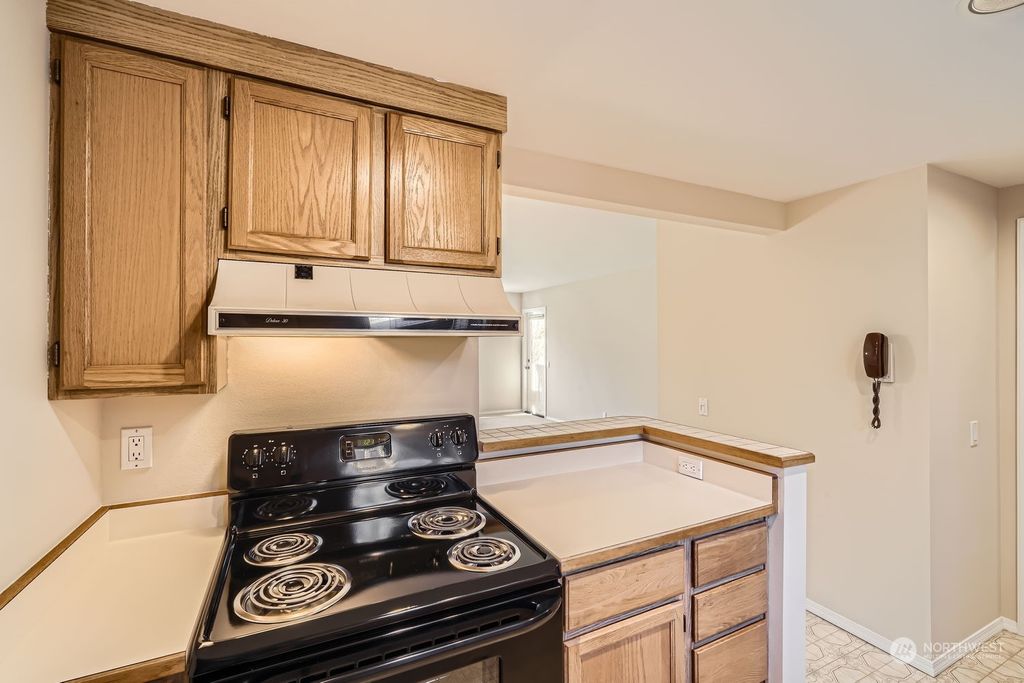 listing image 9362298672436922909