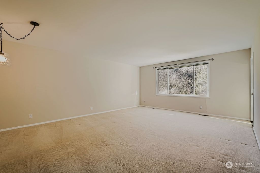 listing image 9360287723536697919