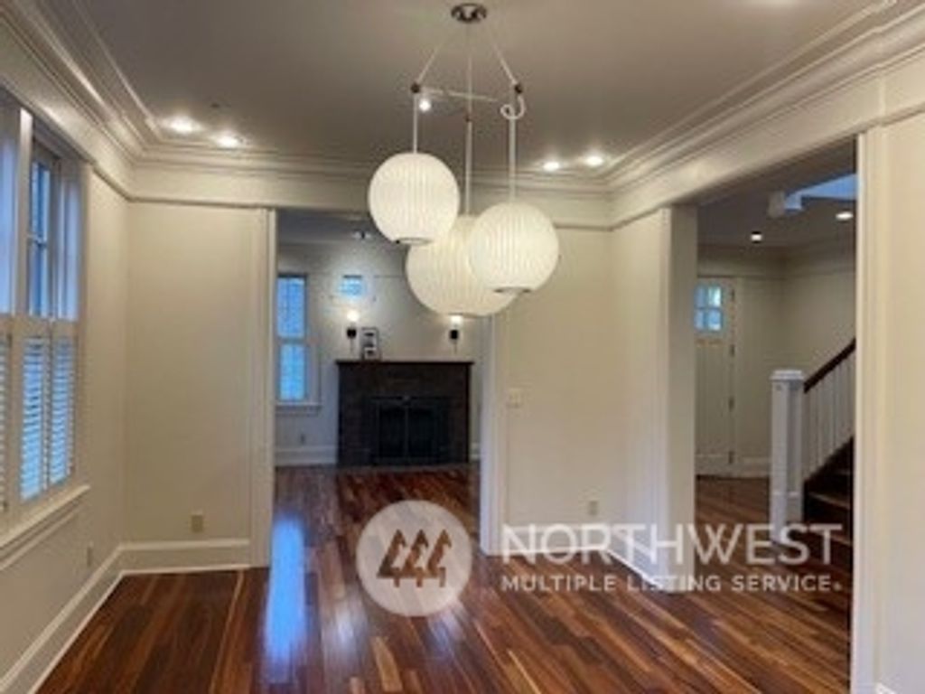 Photo of 120 Howe Street, Seattle, WA 98109 (MLS # 2209517)