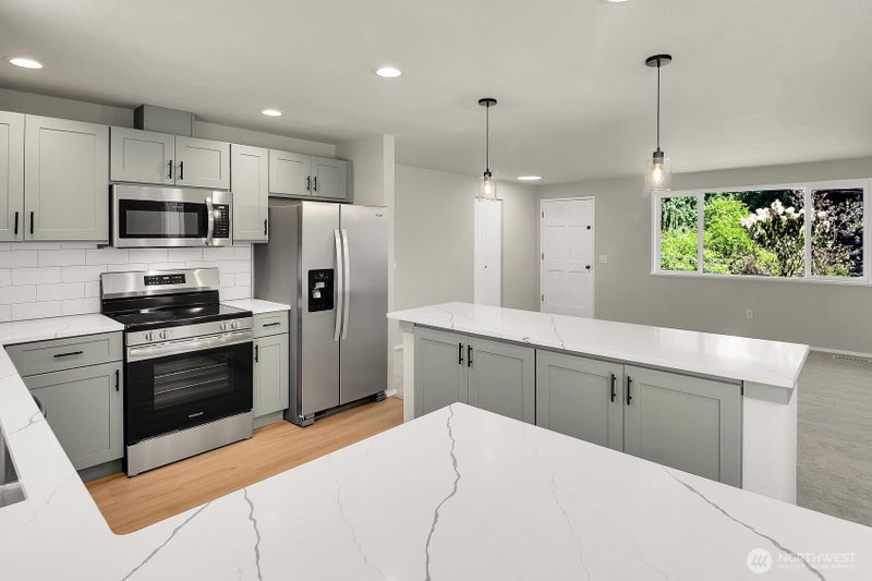 13020 Robinhood Lane