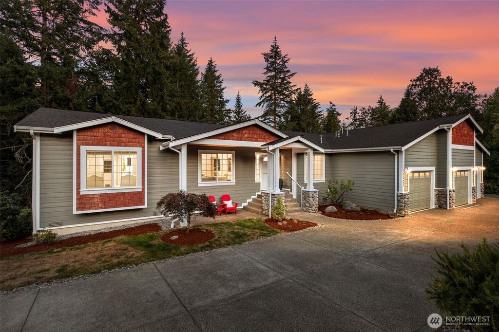 Photo of 12227 138th Avenue NW, Gig Harbor, WA 98329 (MLS # 2562177)