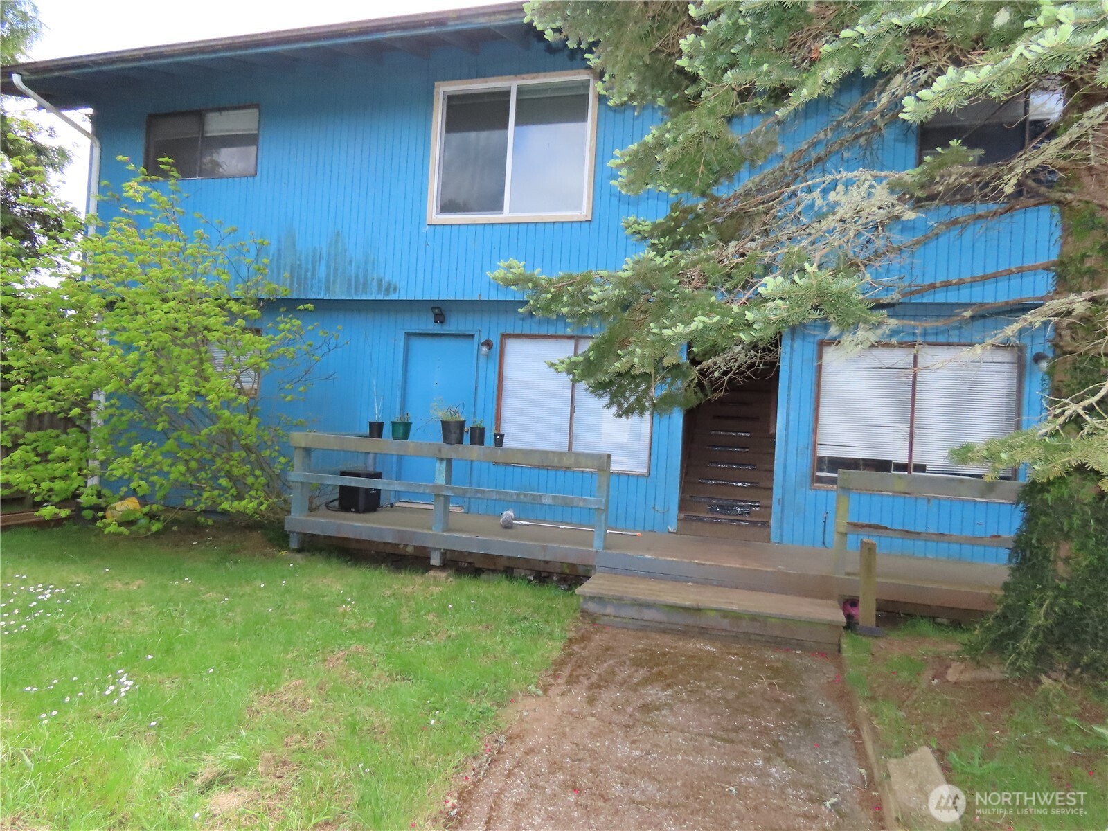 200 E Harms Drive