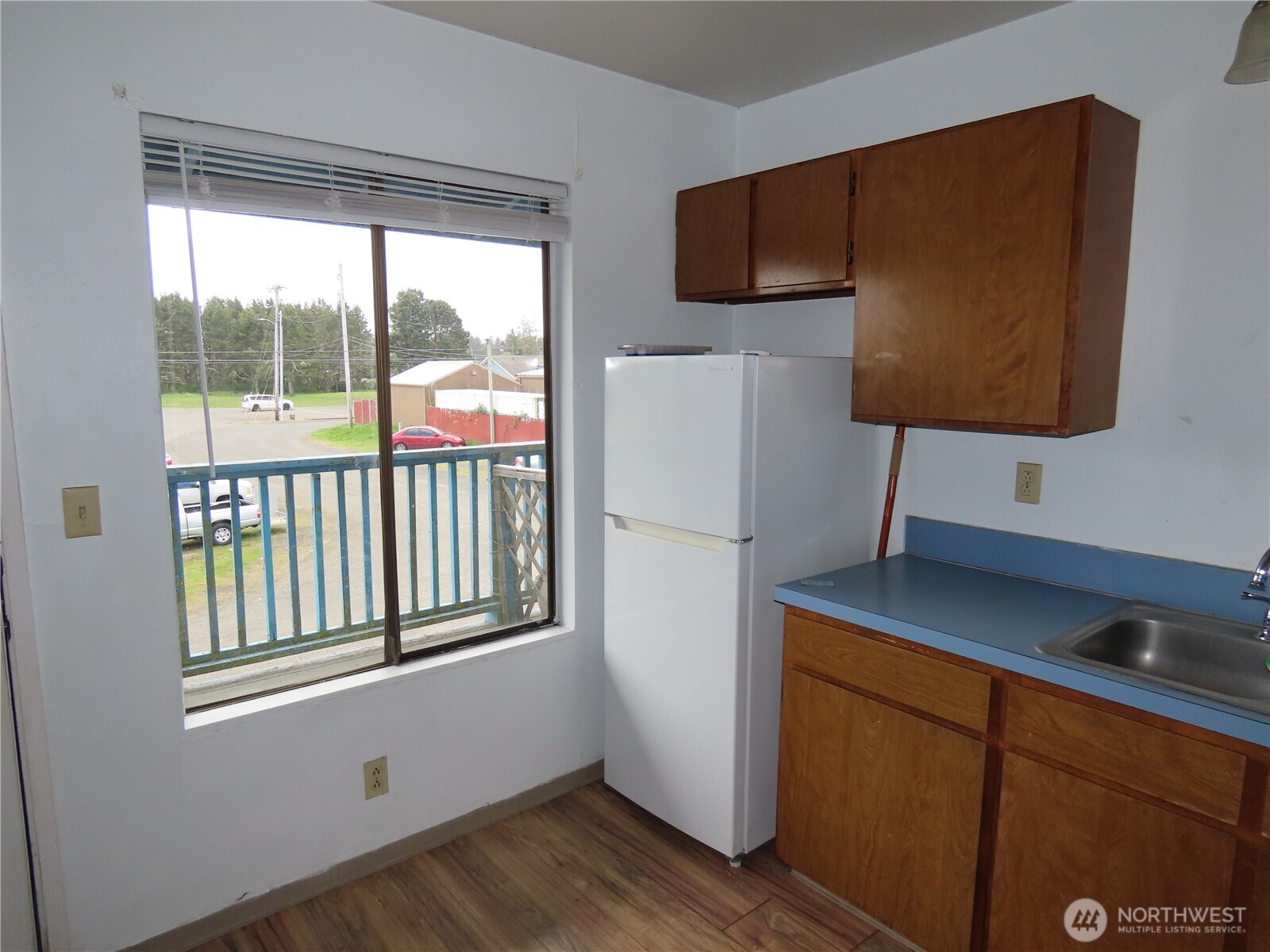 200 E Harms Drive